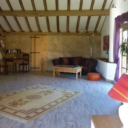 Oda ve Kahvaltı Maison Vue Pyrenees Sarraguzan